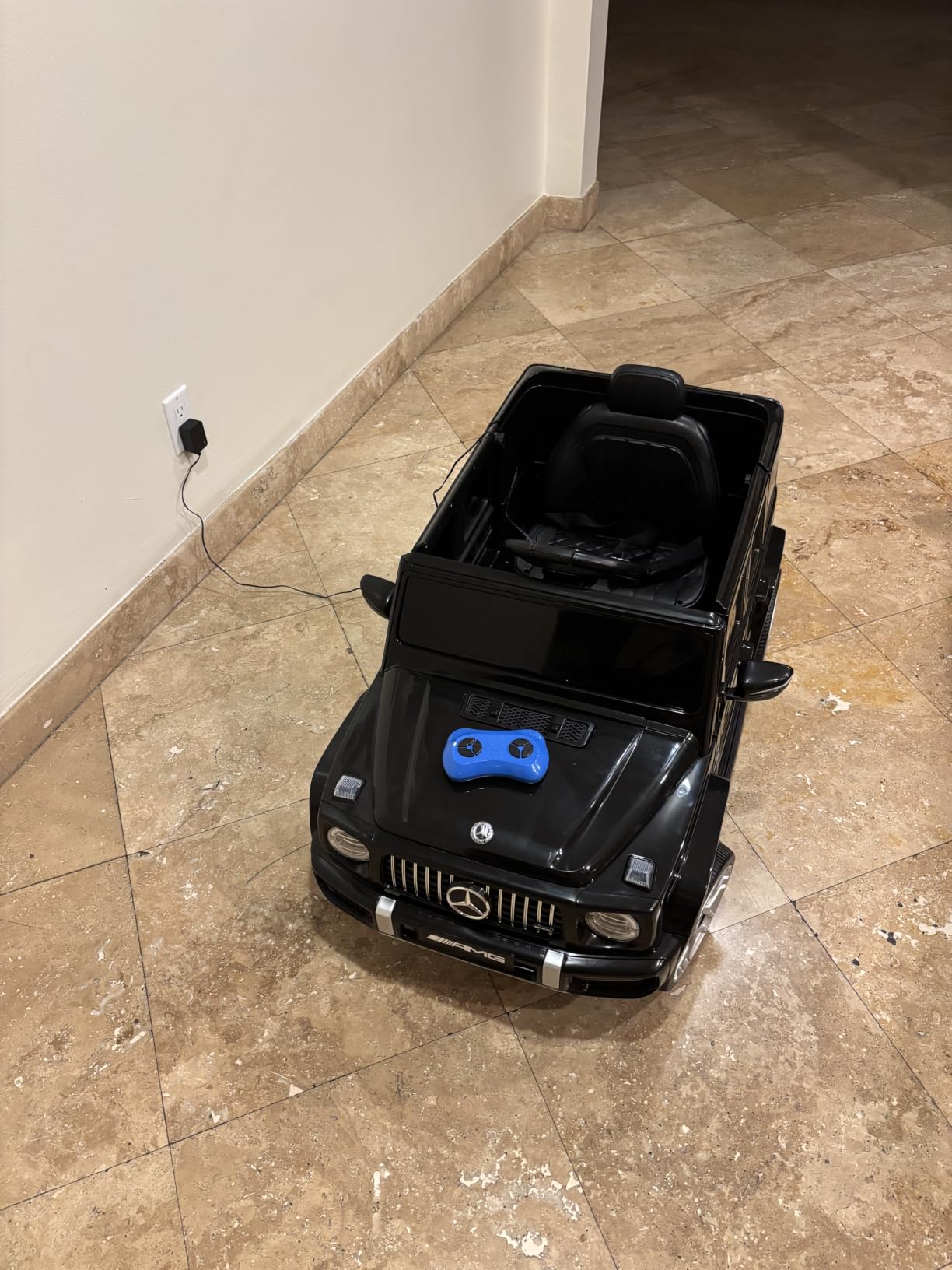 ELEMARA Licensed Mercedes-Benz AMG G63 Ride on Toys,Electric Car for Kids W/Parents Control,Electric Powered G Wagon Ride On Truck Toy,Low Battery Prompt,Bluetooth,Flickering Lights/LED Lights, White customer photo 2