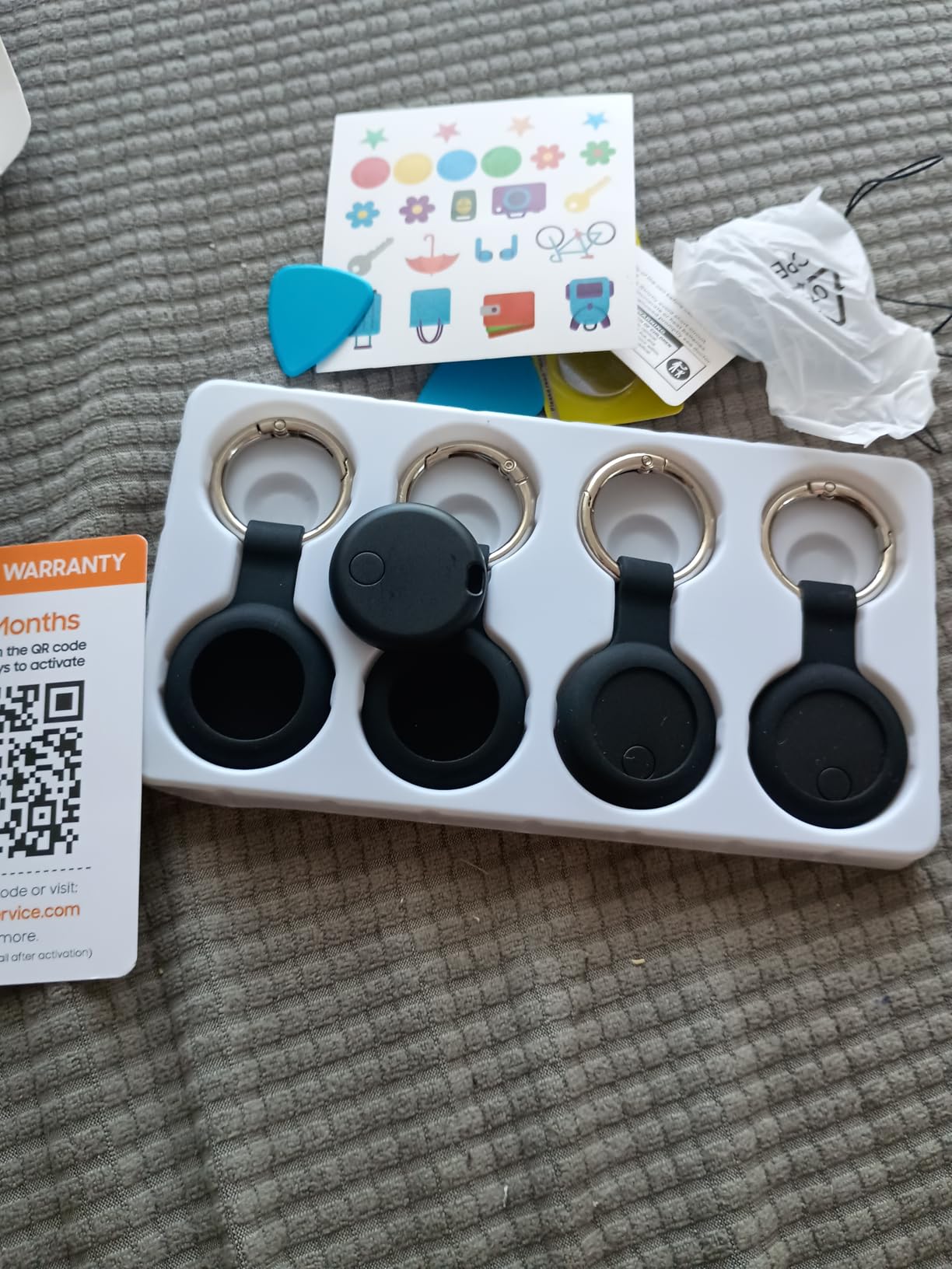Air Tags for Android,Air Tags-4 Pack Android,Air Tracker Tags with 4 Case,2 Year Battery Life,Google & Apple Find Trackers for Google'S Find Hub App & Apple Find My,IP65 Waterproof Luggage Tracker customer photo 2