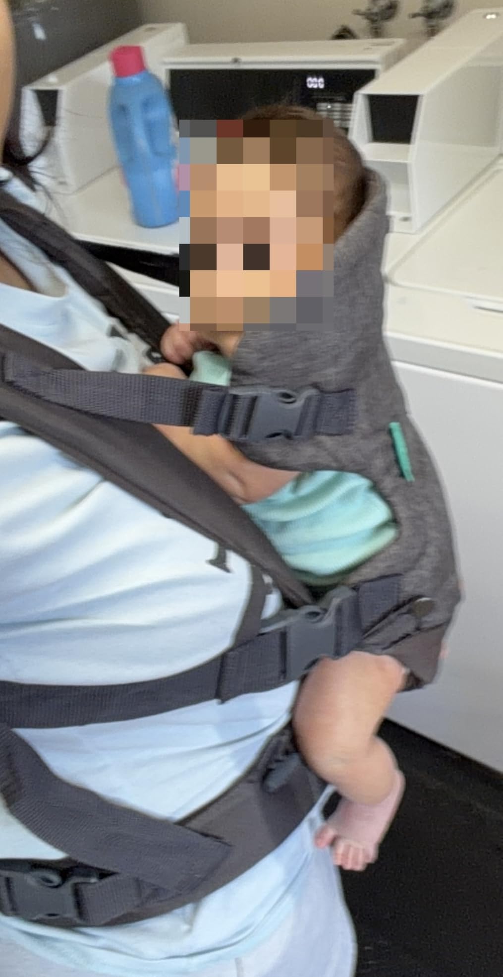 Infantino Flip Luxe 4-in-1 Baby Carrier Ergonomic 7-35 lbs, Onyx customer photo 2