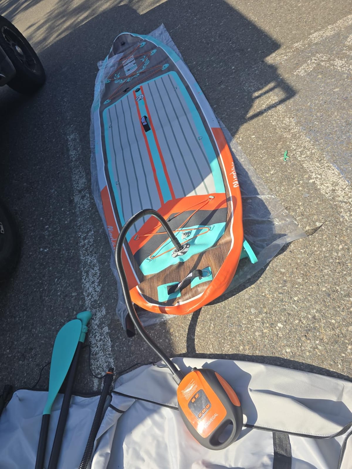 Paddle Board Pump Electric Portable, KOSMEGAL SUP Pump for Paddleboard, Professional 20PSI Air Compressor with Auto-Off, Deflation Function and 12V DC Car Connector for Inflatables, Kayaks and Boats customer photo 2