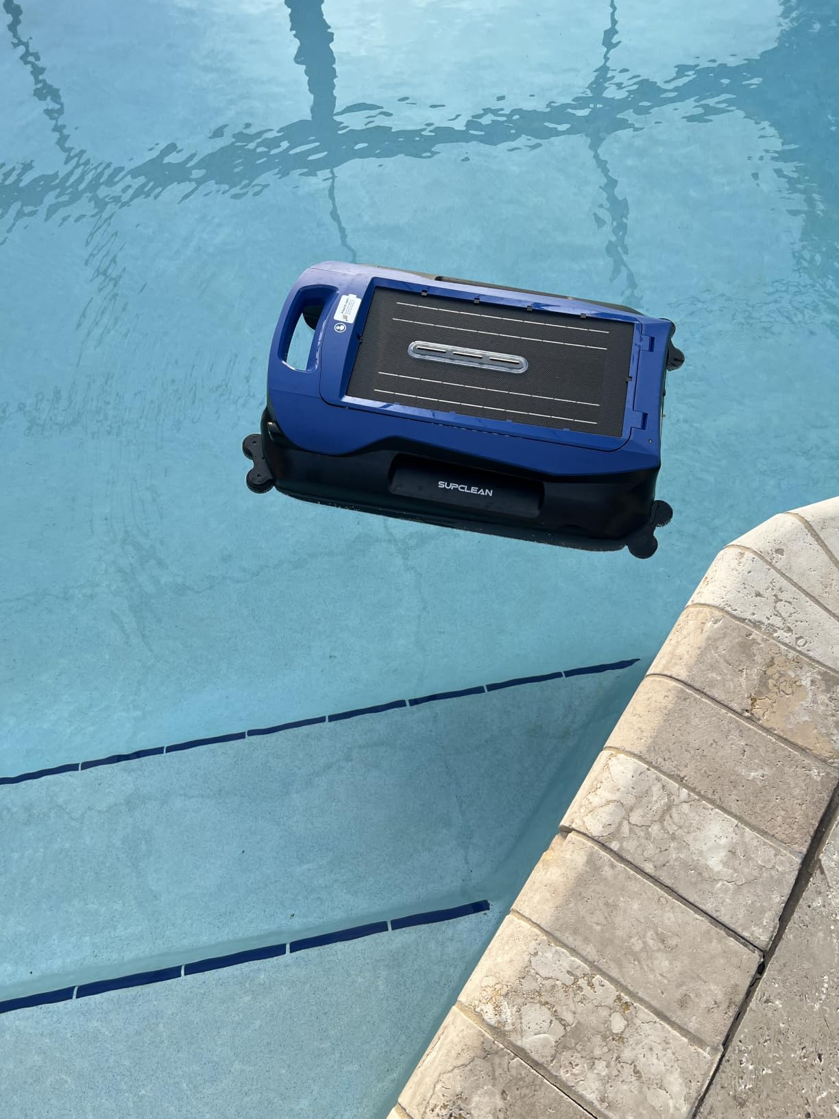 24/7 Solar Powered Automatic Electric Pool Skimmer Robot with APP Support Floating Surface Cleaner for Above Inground Pool,Auto Robotic Pool Skimmer with Efficient Solar Breeze(Blue) customer photo 2