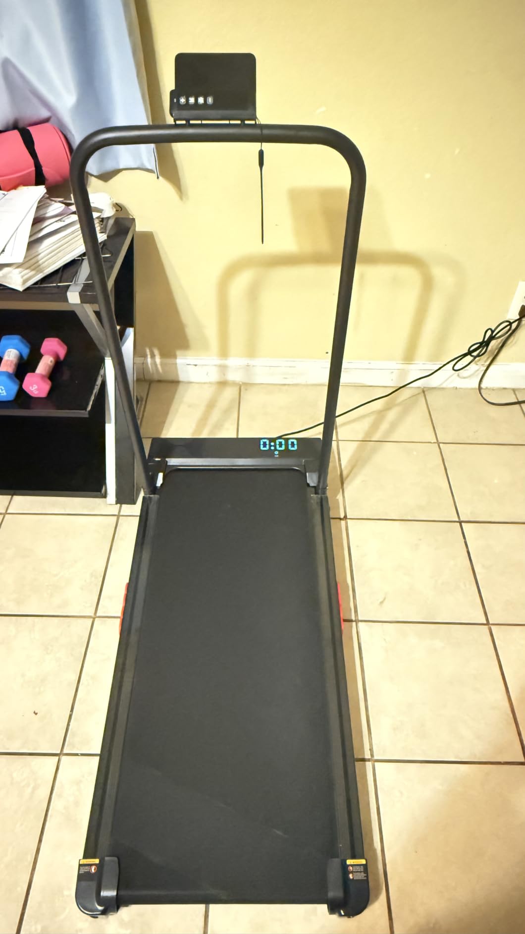 Small Treadmill for Home, Walking Pad Treadmill with Incline and Handle Bar, 3.0HP Electric Under Desk Treadmill for Small Space, 0.6-7.6MPH Portable Mini Exercise Treadmills, 350LBS Capacity customer photo 1