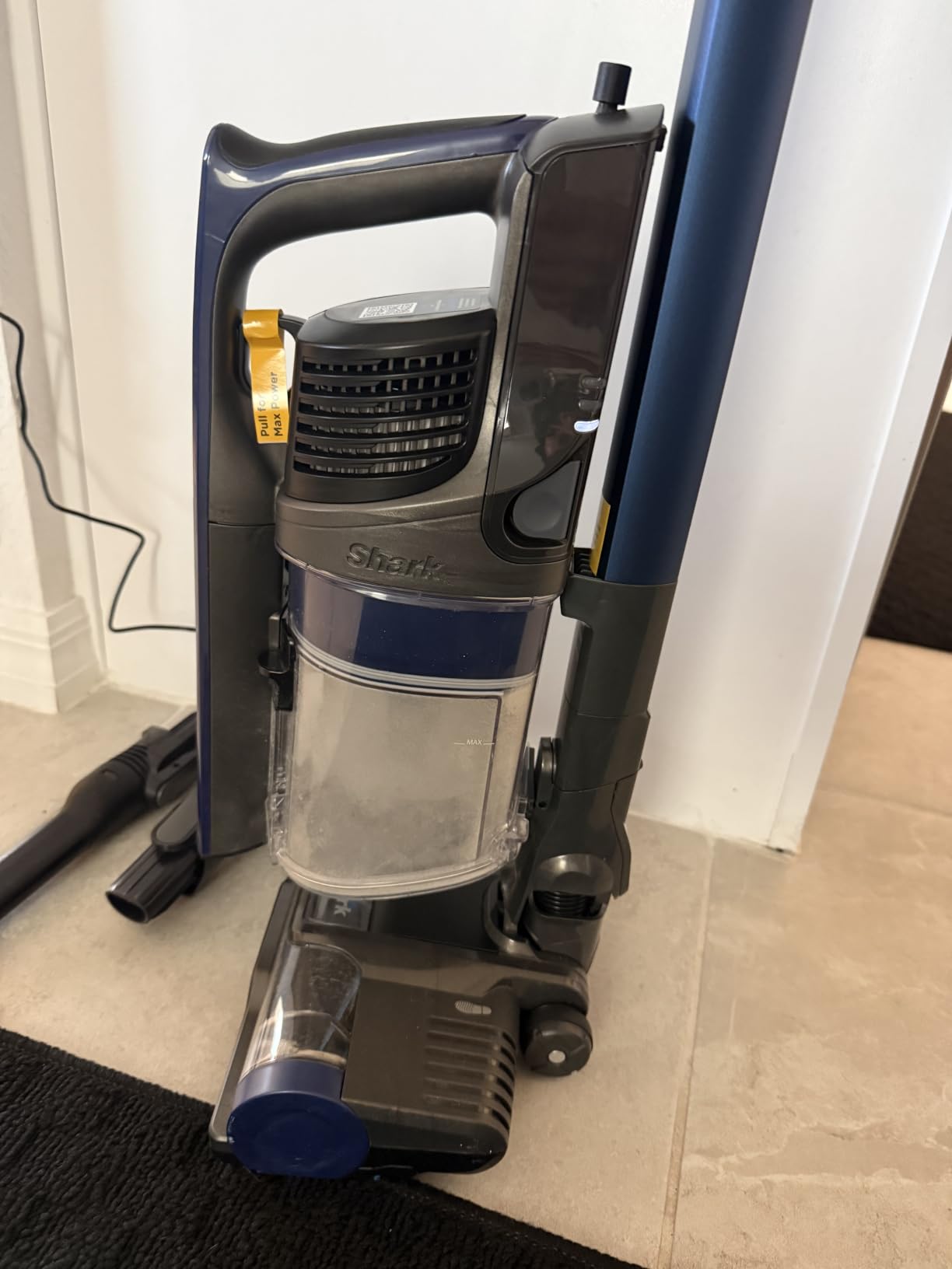 Shark Cordless Pet, Cordless Lightweight Stick Vacuum Cleaner, IY143H customer photo 1