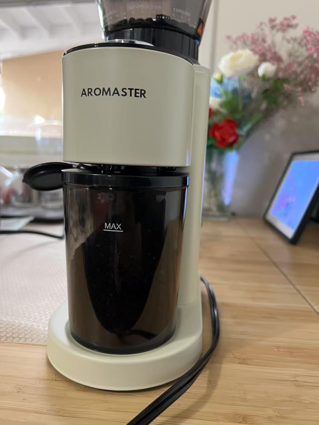 Aromaster Conical Coffee Bean Grinder, 48 Settings, Anti-Static, Sliver customer photo 1