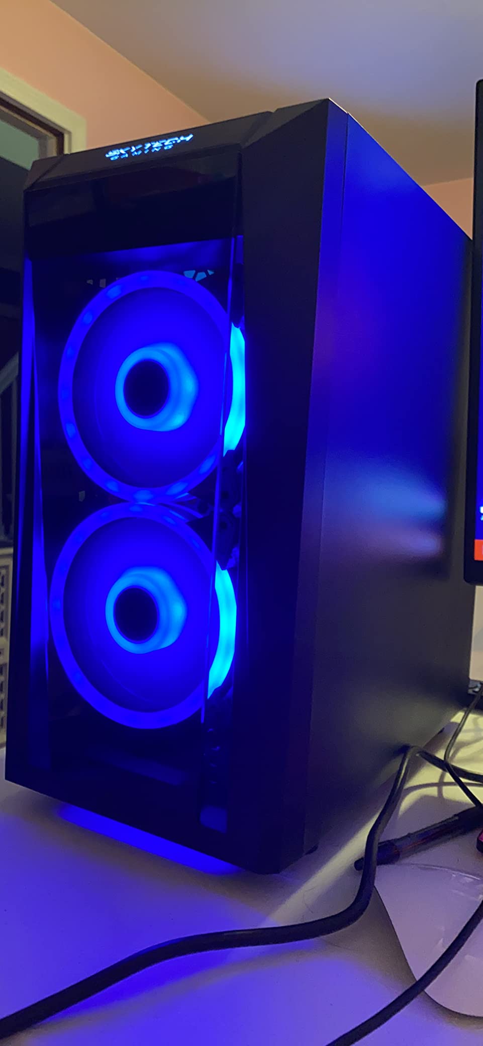 Skytech Gaming Crystal Gaming PC, Ryzen 5 8400F, RTX 5060 customer photo 1