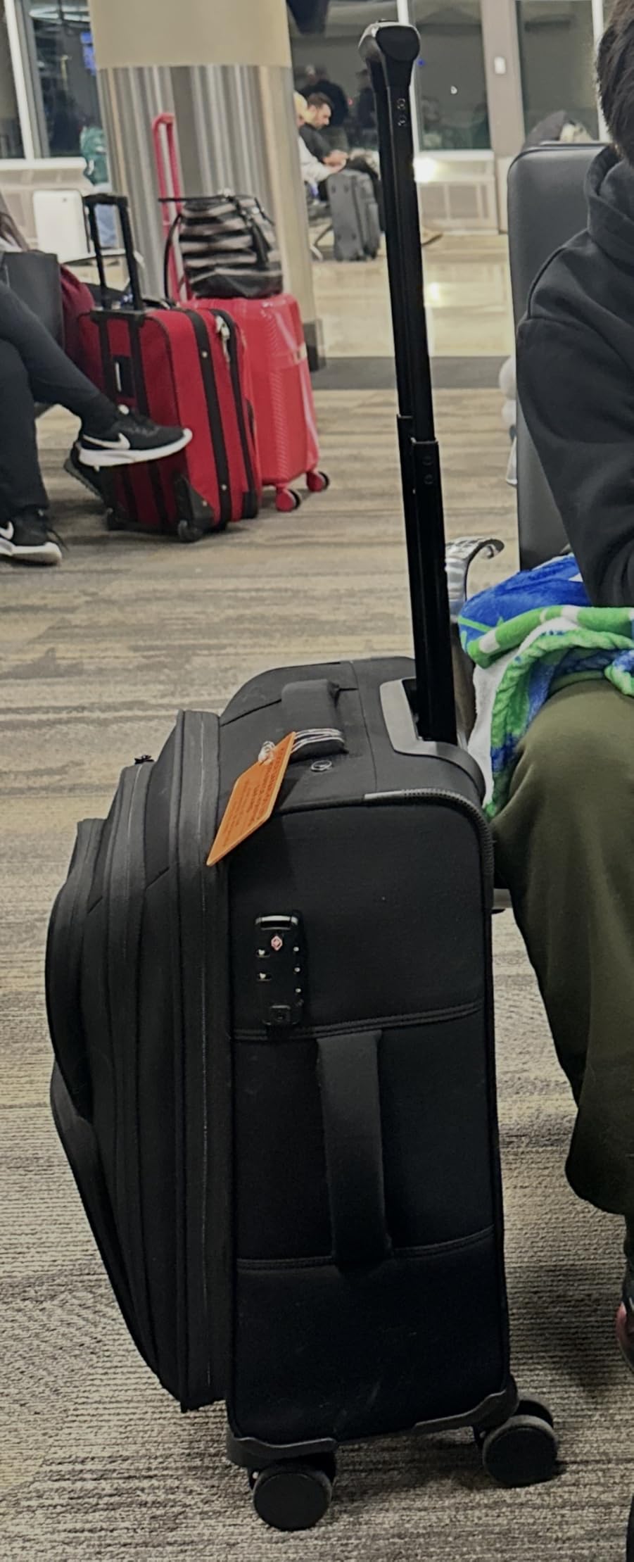 LOVEVOOK Underseat Carry On Luggage Airline Approved, 16 Inch Softside Suitcases with Spinner Wheels, Lightweight Carry-on Suitcase with TSA Lock for Women Men, Luggage for Travel Business Trip customer photo 2
