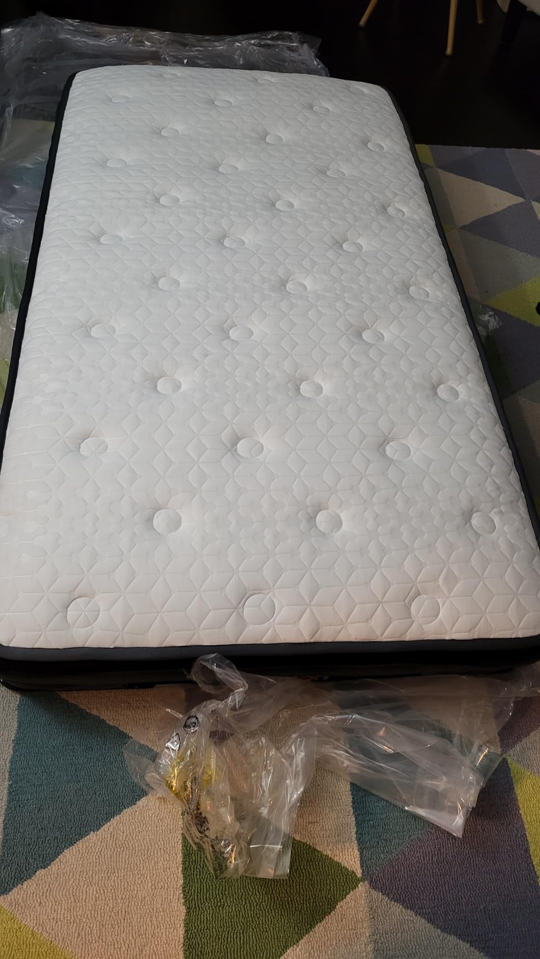 14 inch Queen Size Mattress, Hybrid Mattress in a Box with Zoned Lumbar Support for Side Sleepers, Pressure Relief, Fiberglass Free, 365 Nights Trial, 10 Years Warranty customer photo 1