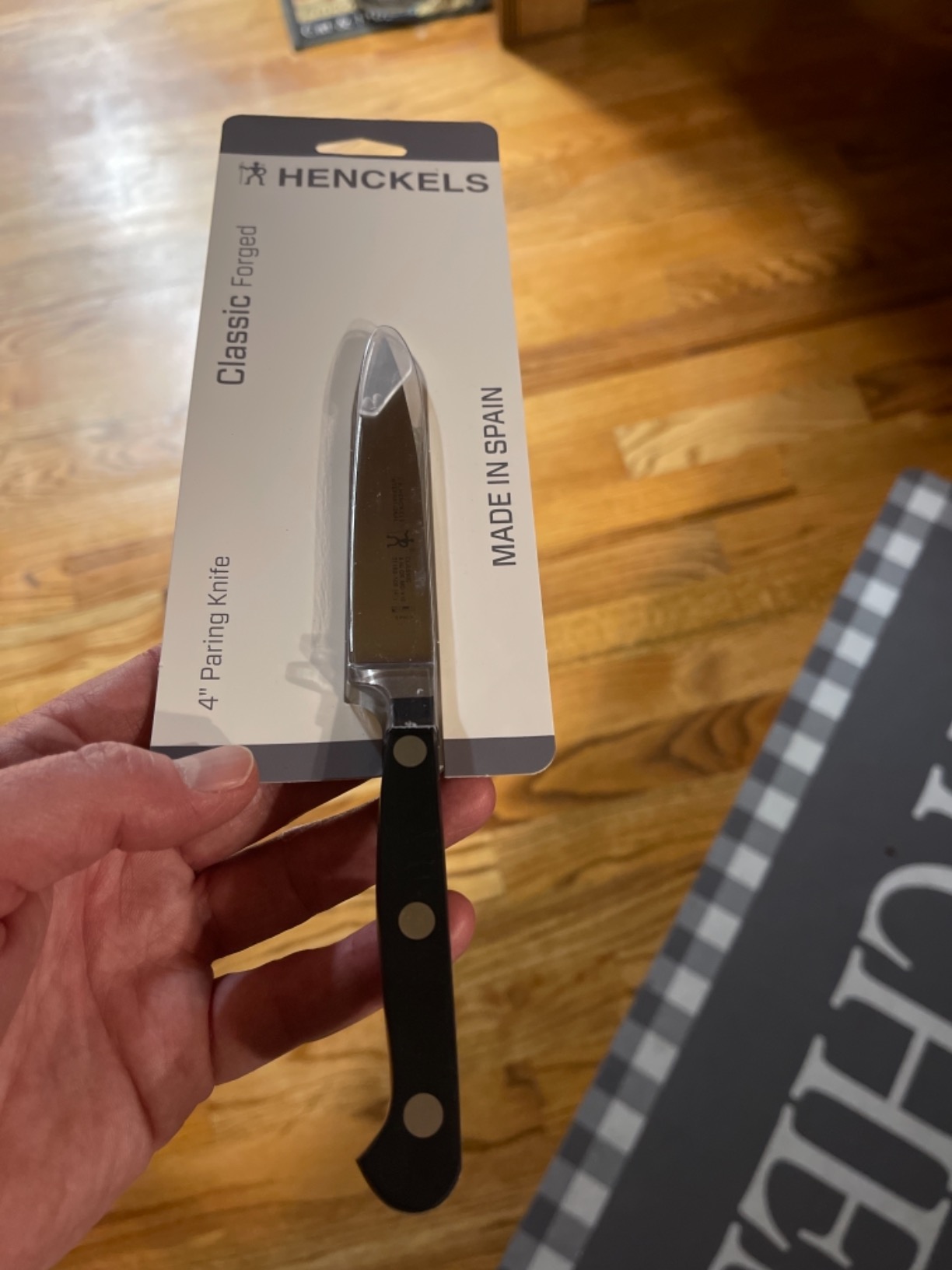 Henckels Classic 4-Inch Paring Knife, Razor-Sharp, German Engineered customer photo 1