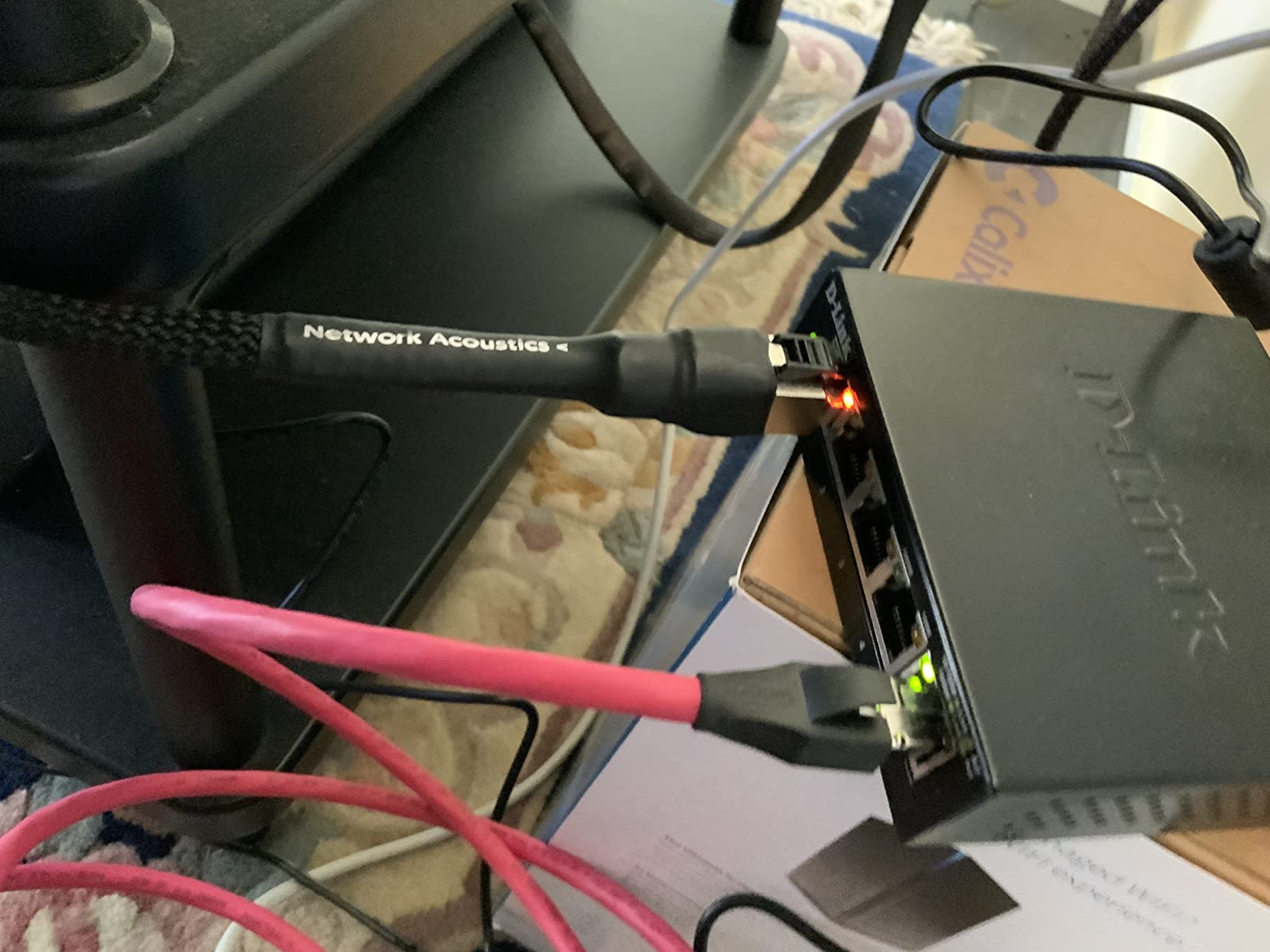 D-Link 8-Port Gigabit Unmanaged Ethernet Switch for Office, Media or Gaming customer photo 1