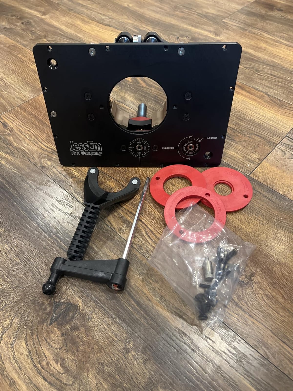 JessEm Mast-R-Lift II 02121 Router Lift, 8-1/4-Inch by 11-3/4-Inch customer photo 1