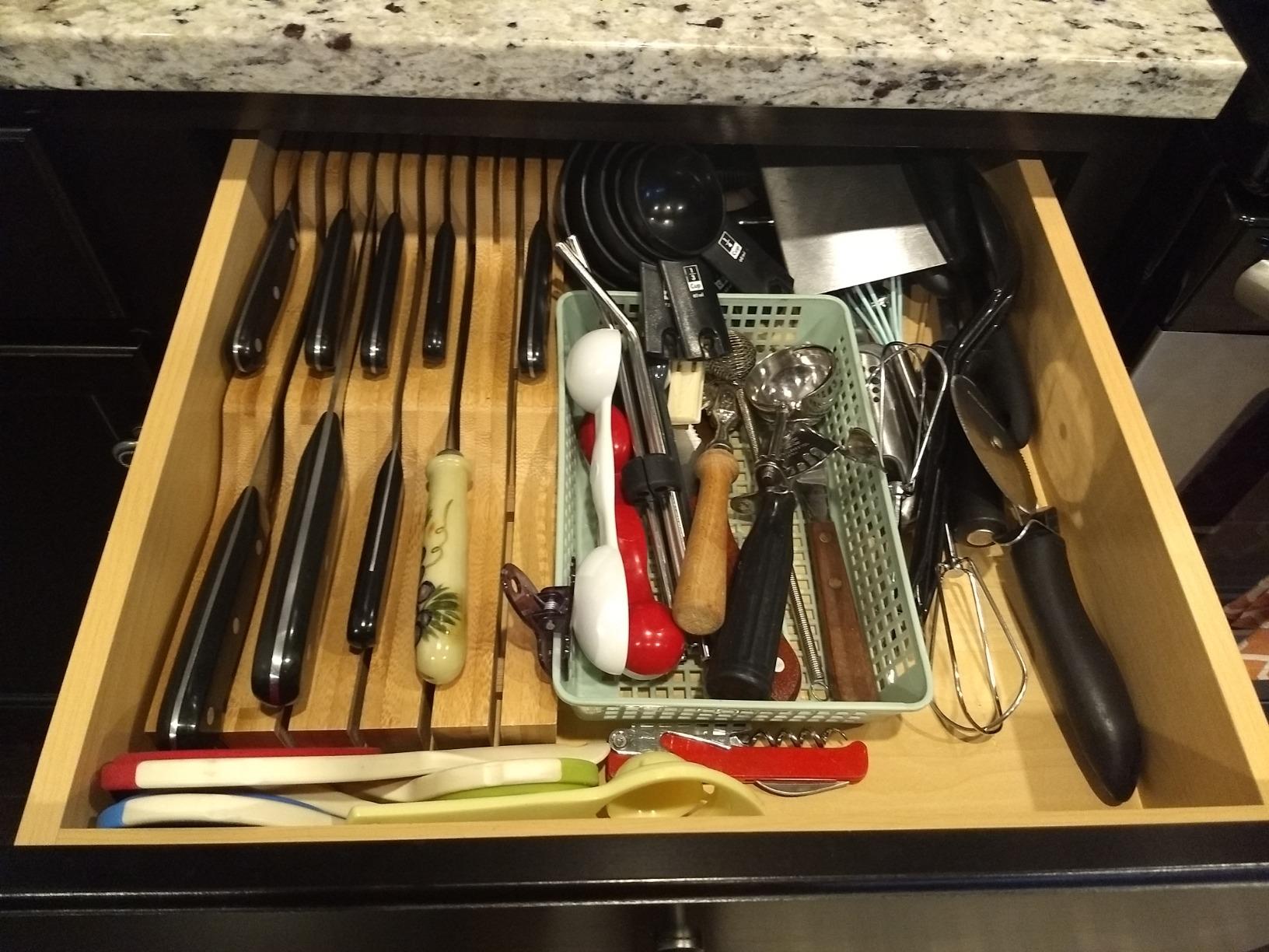 Oceanstar In-Drawer Bamboo Knife Organizer customer photo 2