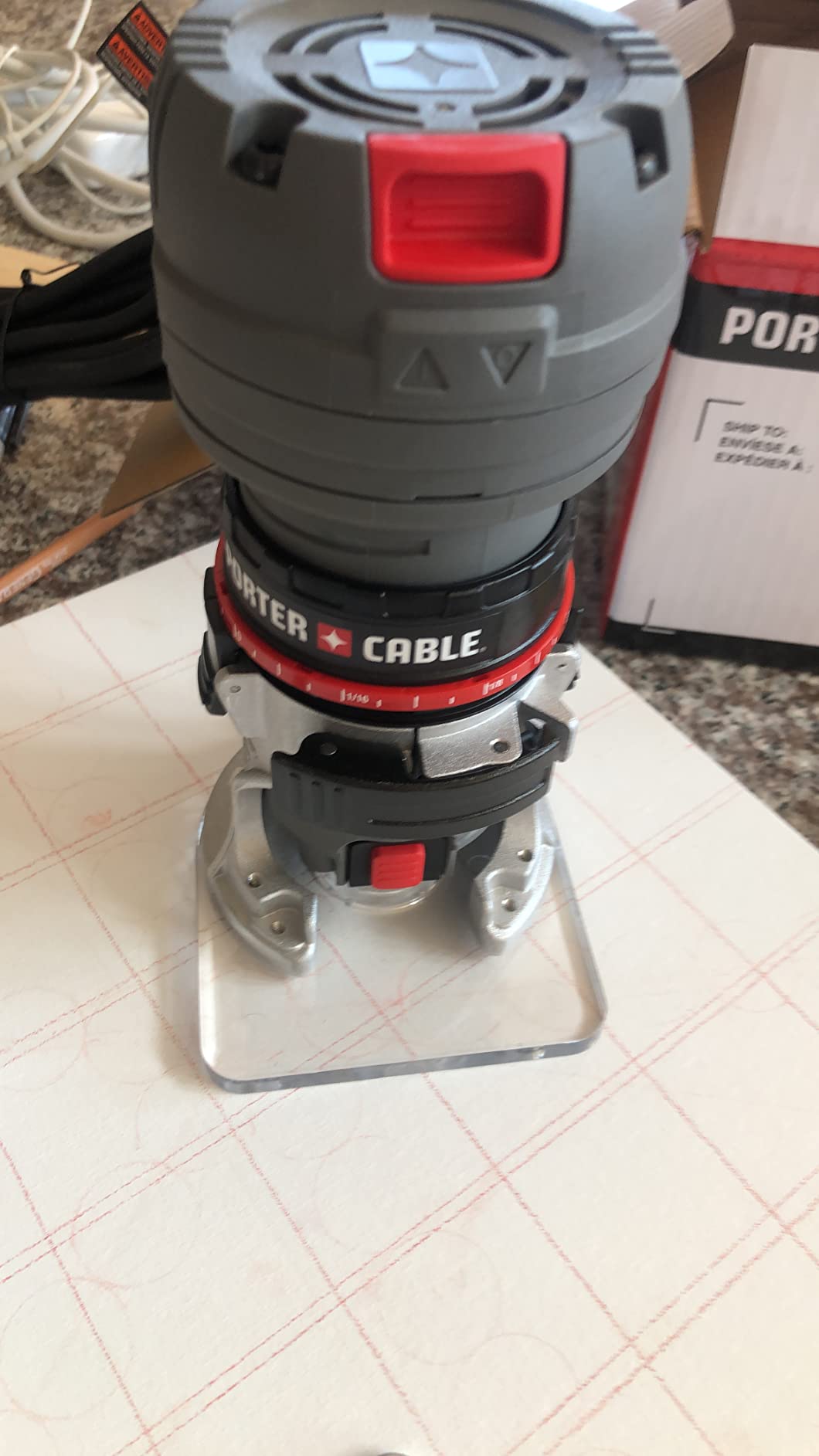 PORTER-CABLE Router, 4.5-Amp, Single Speed 31,000 RPM, Trims 1/4-Inch Laminate, Corded (PCE6430) customer photo 1
