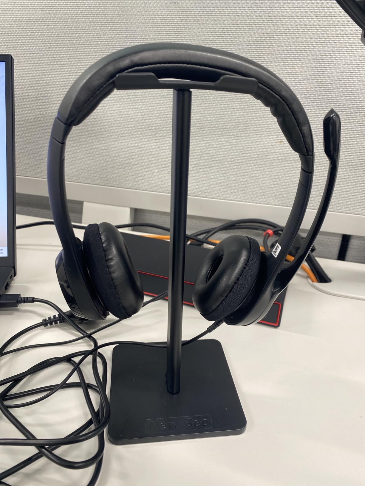 New Bee Headphone Stand Headset Holder Earphone Stand customer photo 2
