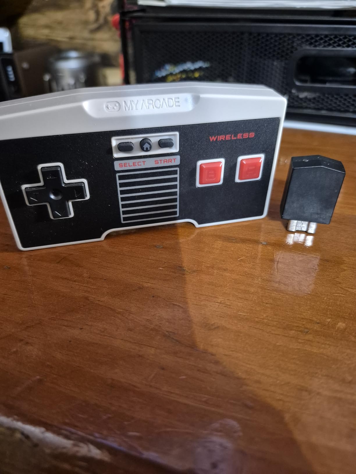 My Arcade GamePad Classic - Nintendo Wireless Controllers - Compatible with Nintendo NES Classic Edition, Wii, Wii U - Adapter Included - 30 Feet Range customer photo 2