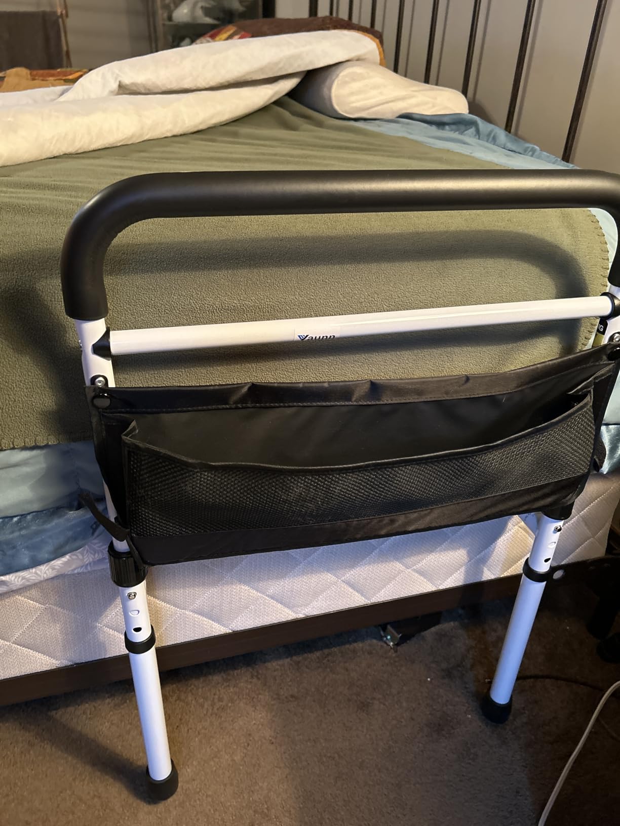Vaunn Medical Bed Rail for Elderly Adults Safety, ASTM F3186-17 Certified, Adjustable Bed Assist Handle and Grab Bar for Seniors, 300 lb, Tool-Free Assembly customer photo 1