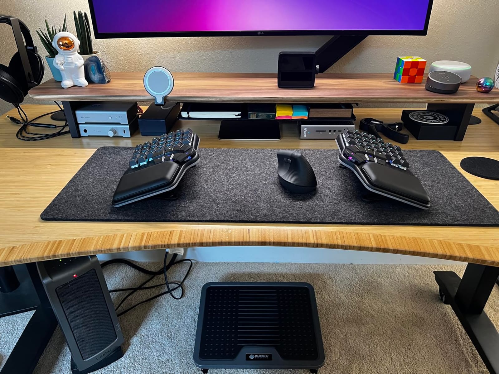 EUREKA ERGONOMIC Tilt Adjustable Footrest, Foot Rest for Under Desk at Work with Massage Surface, Office Foot Rest Under Desk with 20 Degree Tilt No Locking, Metal Frame customer photo 1