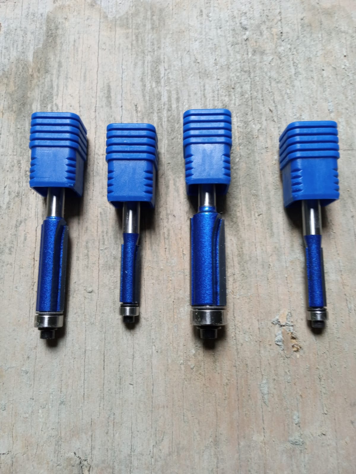 Wolfride 4PCS Flush Trim Router Bit Set 1/4 Inch Shank Top Bearing Flush Trim Router Bit customer photo 1