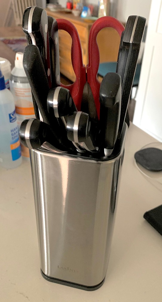 Laxinis World Universal Knife Block, Stainless-Steel Modern Rectangular Design with Scissors-Slot, Knife Holder Counter-top Storage, Holds 12 8”-Blade Knives, 9.1” by 4”(knives not included) customer photo 2