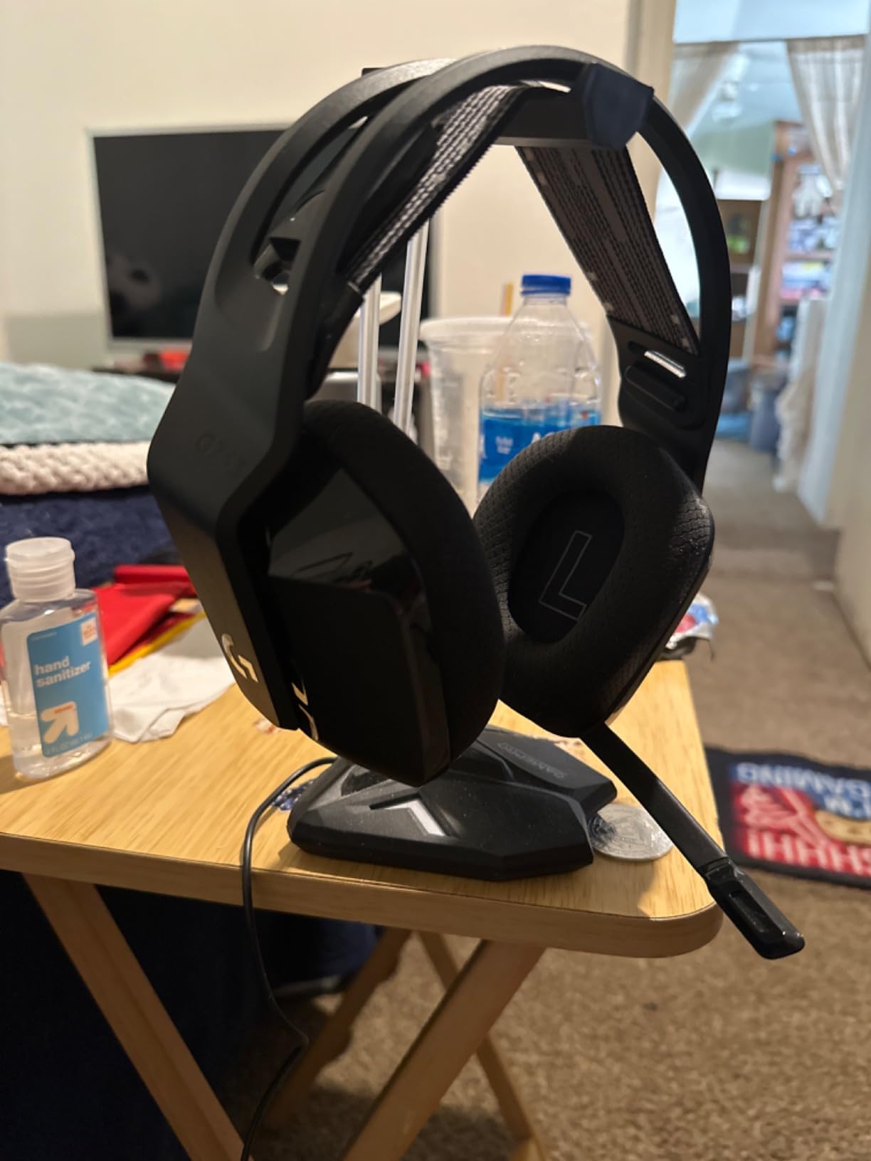 Logitech G733 Lightspeed Wireless Gaming Headset - Lilac customer photo 2