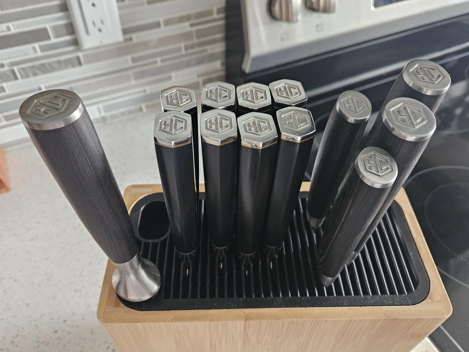KITCHENDAO XL Bamboo Universal Knife Block Holder with Slots for Scissors and Sharpening Rod, Safe, Space Saver Knives Storage Stand Display without Knives, Unique Slot Design to Protect Blade customer photo 2