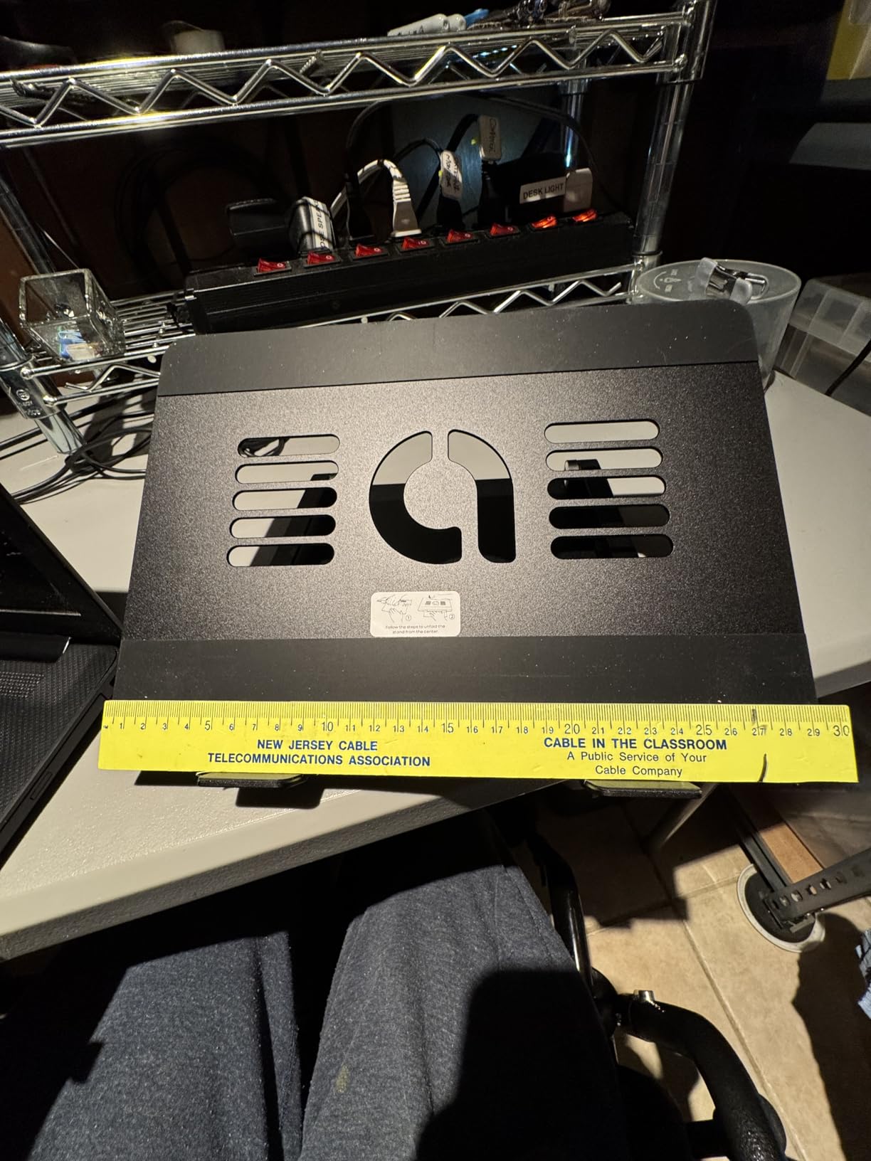 Lamicall Aluminum Laptop Stand for Desk for MacBook Air Pro Neo 10-17.3'' customer photo 1