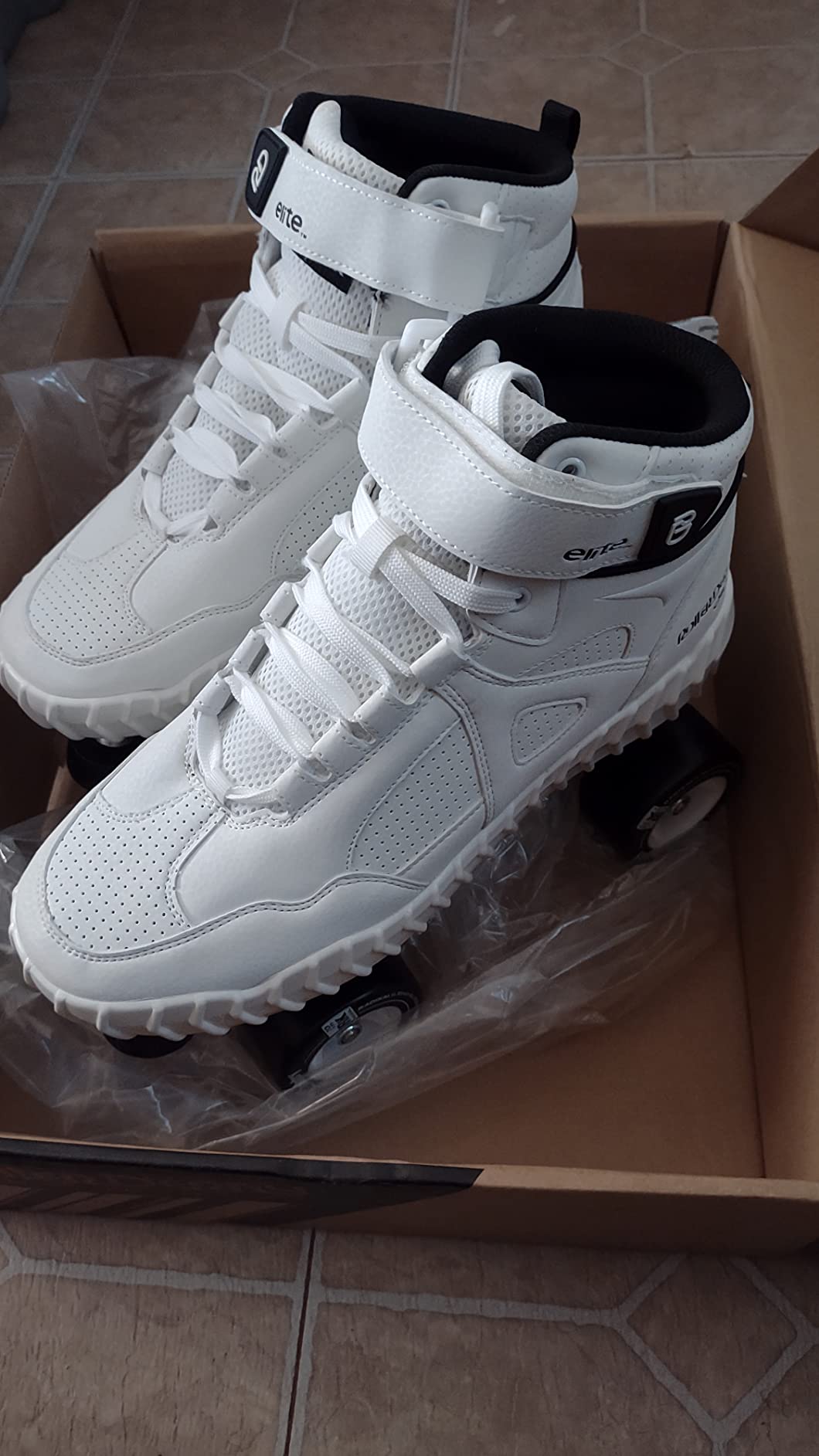 Glidr Sneaker Roller Skates customer photo 1
