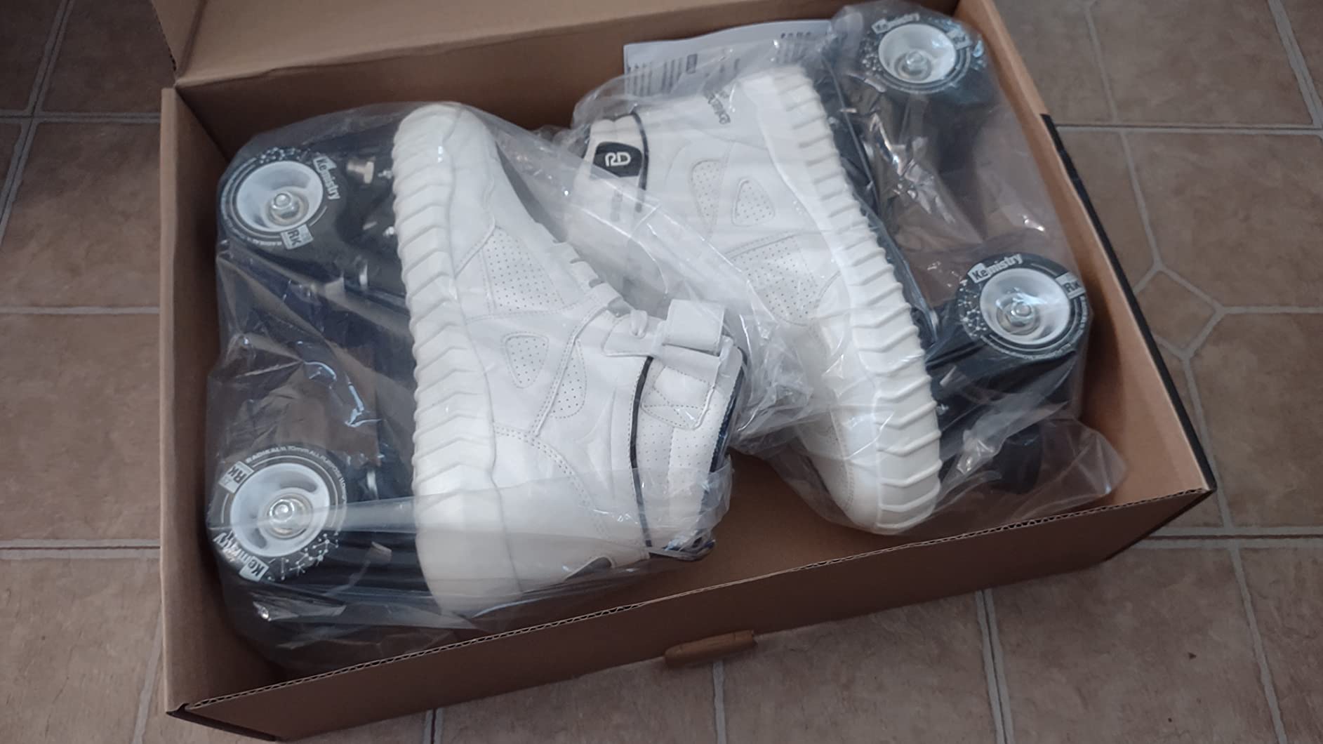 Glidr Sneaker Roller Skates customer photo 2