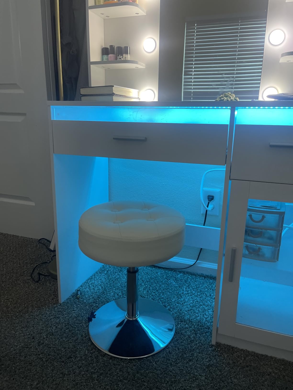 Gitrah White Vanity Stool Chair Swivel Adjustable Comfortable Makeup Stool customer photo 2