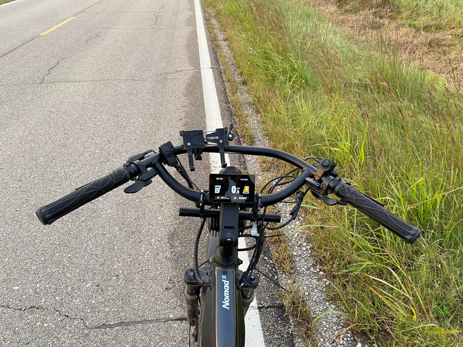 Tiakia Bike Phone Mount Holder, 360° Rotation for 4.5-7 Inch Handlebar customer photo 1