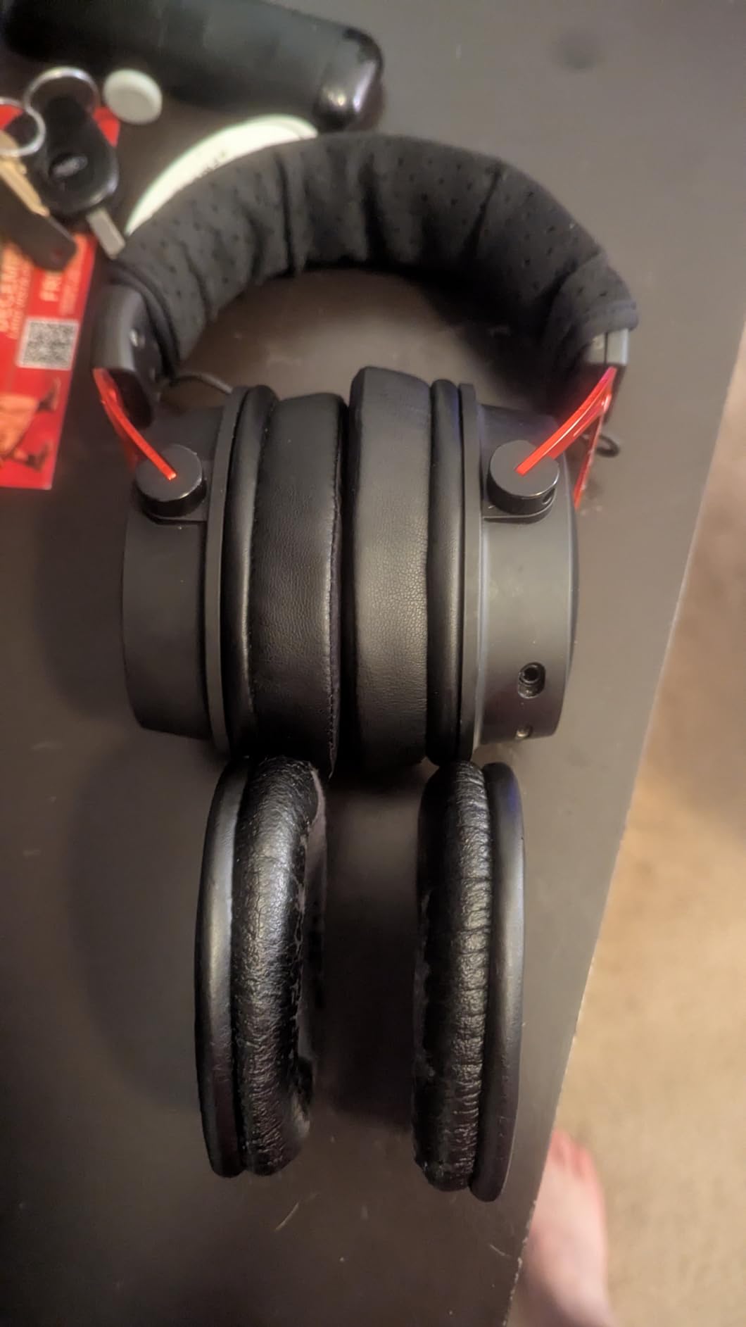 HyperX Cloud Alpha Wireless - Gaming Headset for PC, 300-hour battery life, DTS Headphone:X Spatial Audio, Memory foam, Dual Chamber Drivers, Noise-canceling mic, Durable aluminum frame,Red customer photo 1