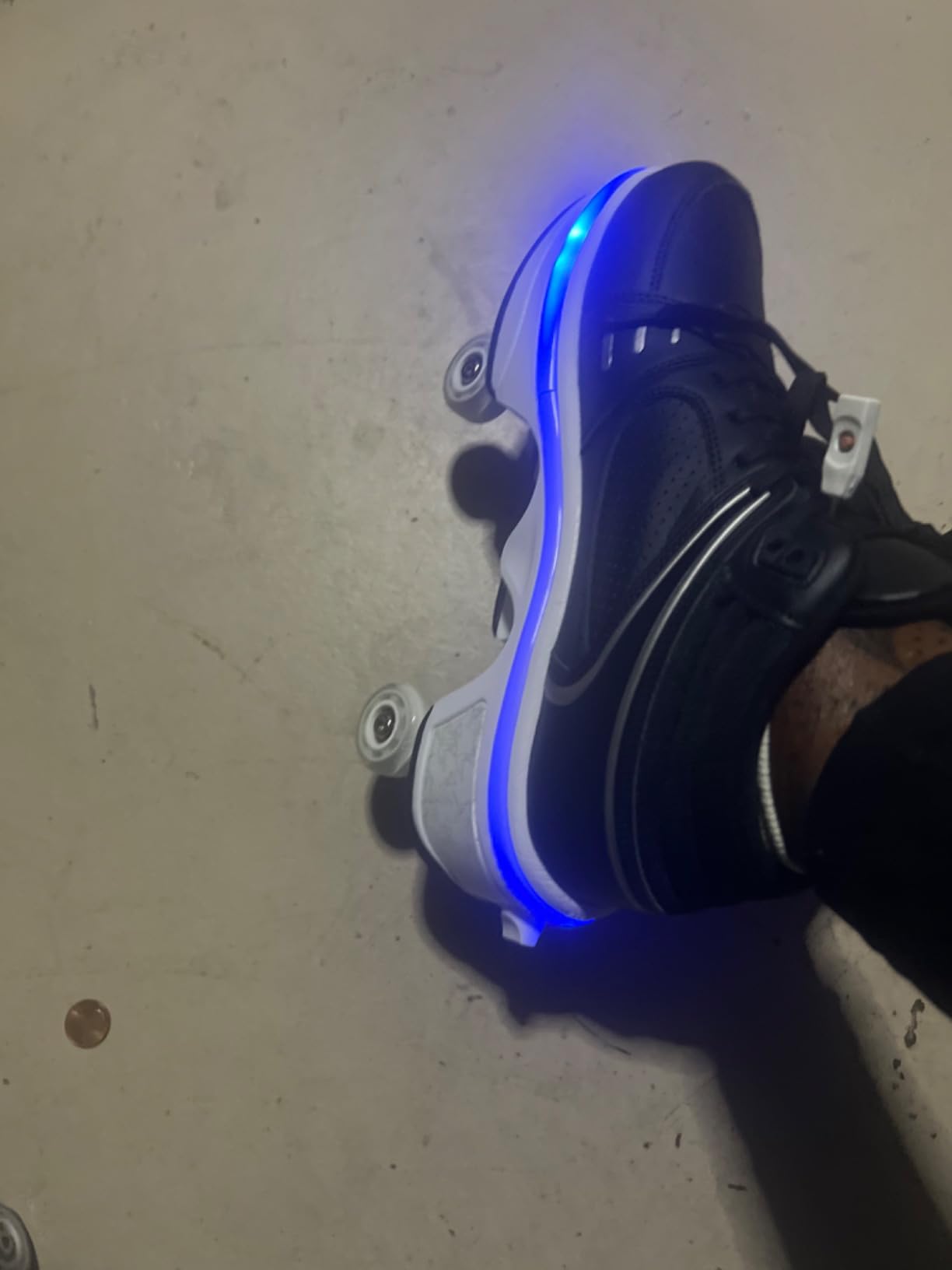 2-in-1 Roller Skates Shoes with Retractable 4 Wheels & Pop-Out Deformation Sneakers Outdoor Sports Skating Shoes for Girls Boys customer photo 1