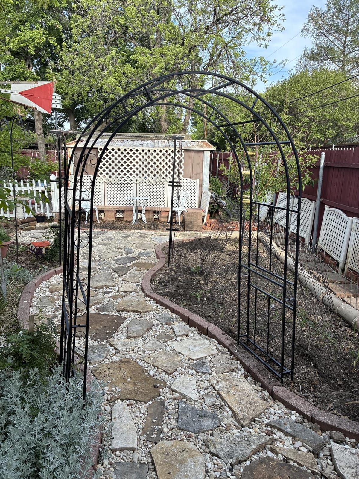 Outvita 7FT Metal Garden Arch Arbor, Black Trellis Frame customer photo 1