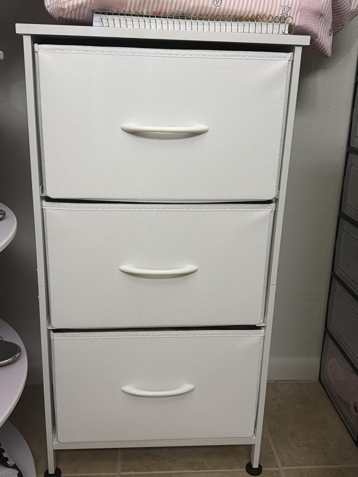 WLIVE Small Dresser Nightstand for Bedroom, 3 Drawers, White customer photo 2