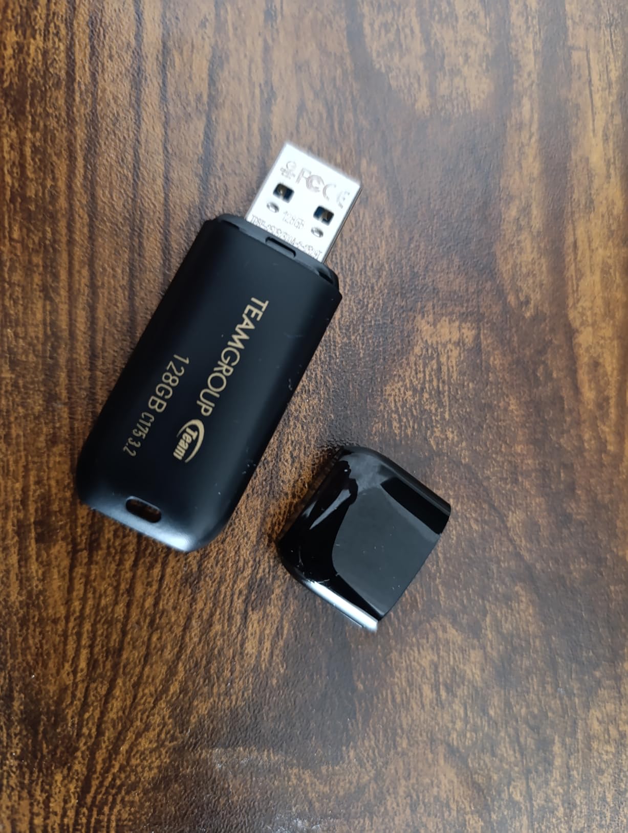 TEAMGROUP C175 1TB USB 3.2 Gen 1 (USB 3.1/3.0) Read 100MB/s Flash Thumb Drive, External Data Storage Memory Stick Compatible with Computer/Laptop/Desktop/PC Matte Black TC17531TBB01 customer photo 2