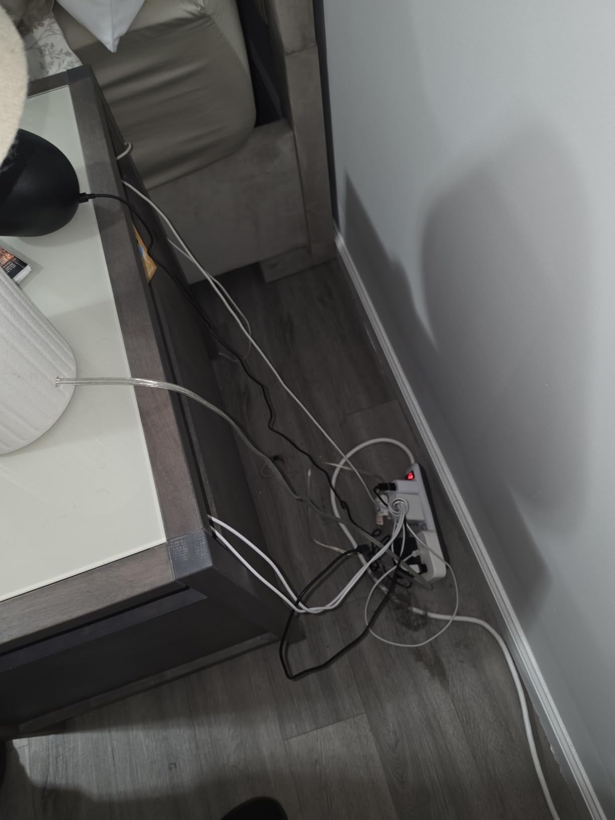 Anker Desktop Charger, 9-in-1 Power Strip with 300J Surge Protector, 100W customer photo 2