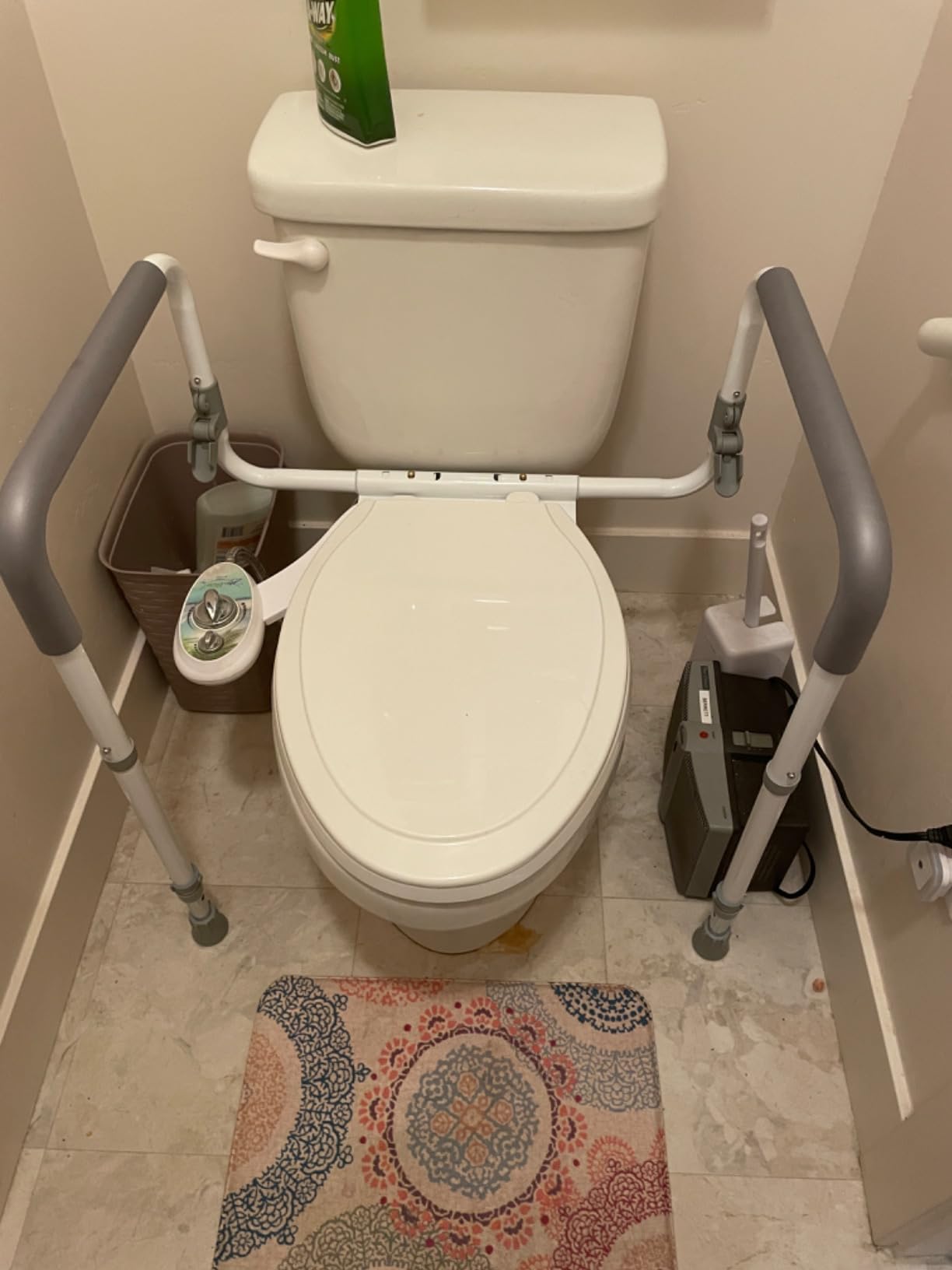 WeHwupe Toilet Safety Rail for Seniors, Height & Width Adjustable Handles customer photo 2