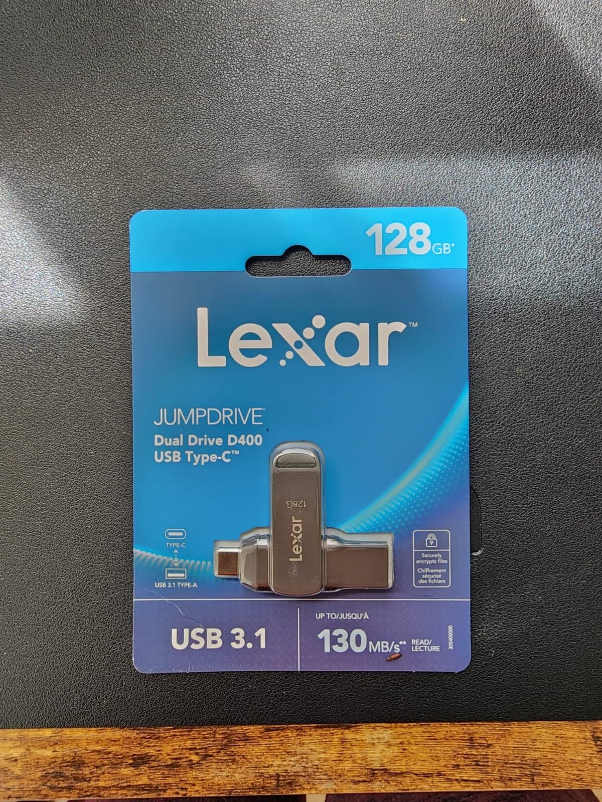 Lexar 512GB JumpDrive D400 Dual Flash Drive, 170MB/s Read, USB-C/A, USB 3.2 customer photo 1