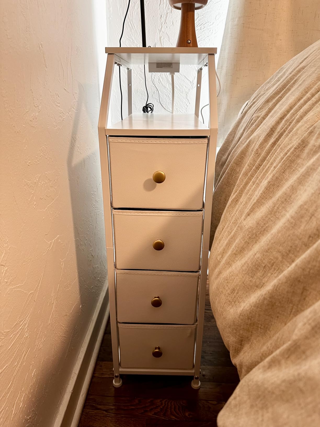 Tohomeor Narrow Dresser Tall Skinny Storage Tower Vertical Slim Chest of Drawers with Charging Station Small Nightstand Side Table for Bedroom, Bathroom, Small Spaces (Rustic Brown, 4 Drawers) customer photo 2