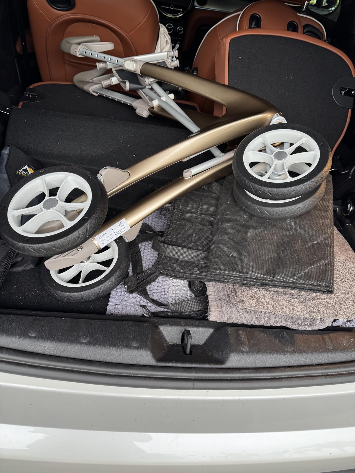 byACRE Carbon Ultralight Rollator Walker - World's Lightest Carbon Rollator - Only 10.6 lbs | Indoor and Outdoor Use | Foldable with seat and Easy to Travel with (Champagne Gold, Wide Track) customer photo 2