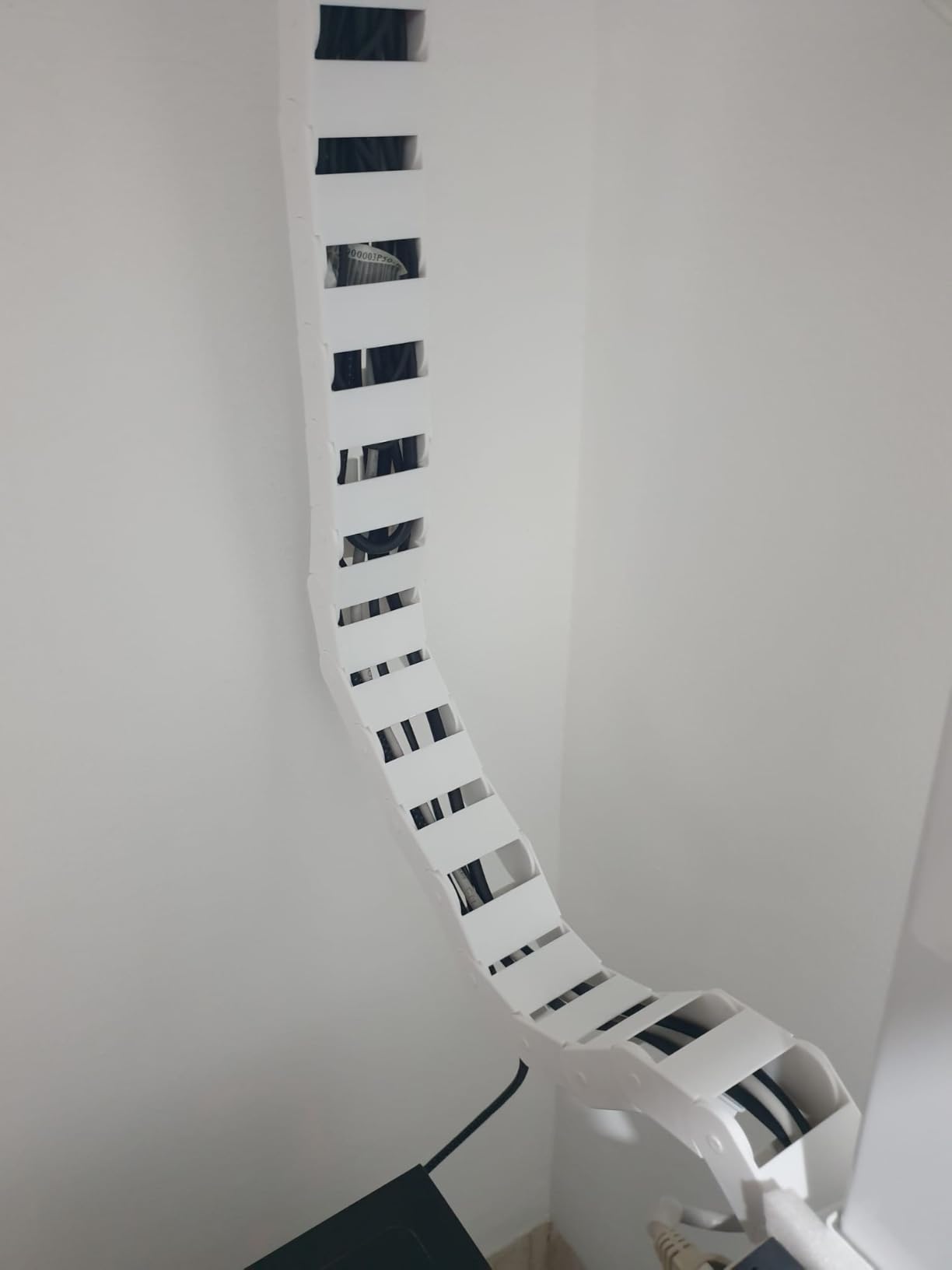 Ultimate Setup Under Desk Cable Management Vertebrae - Perfect for Sit Stand Desk - Wire Management - Adjustable Length - Flexible Cable Spine - Black, 133 cm customer photo 1