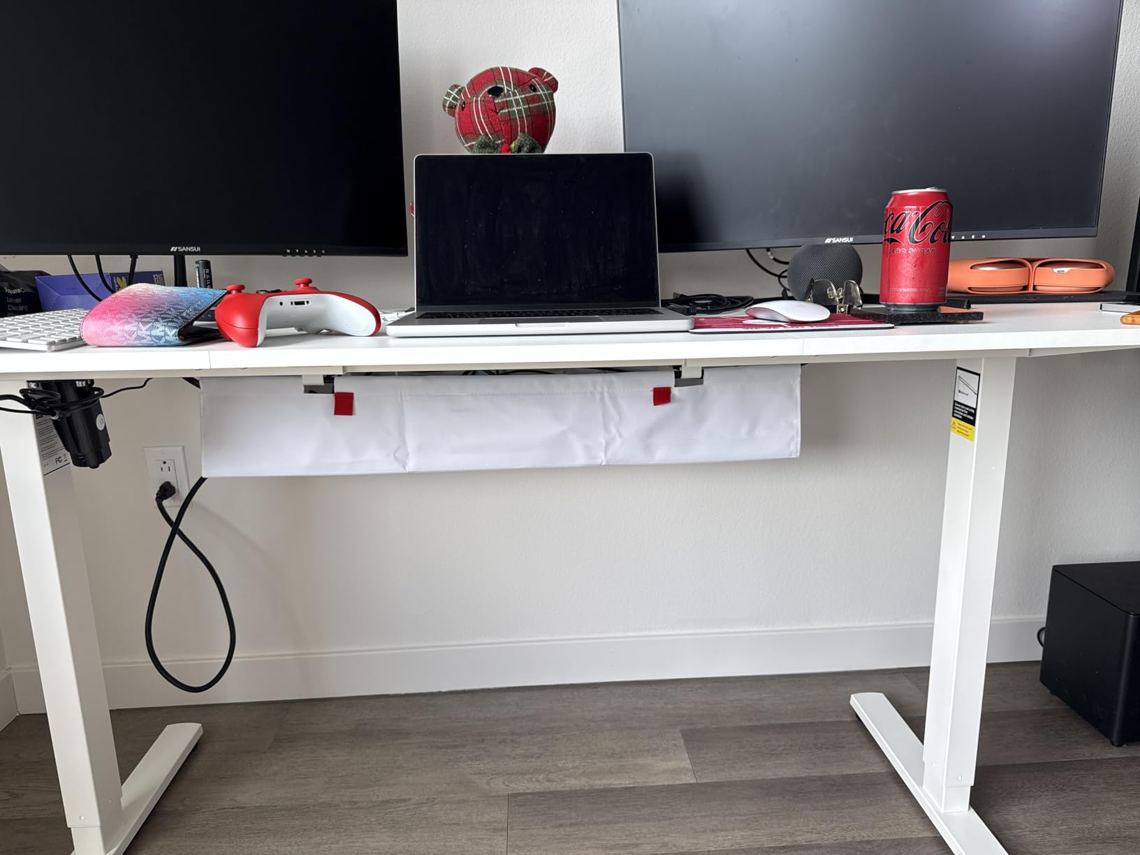 Univivi No Drill Under Desk Cable Management Tray, 36 inch Cable Management customer photo 1