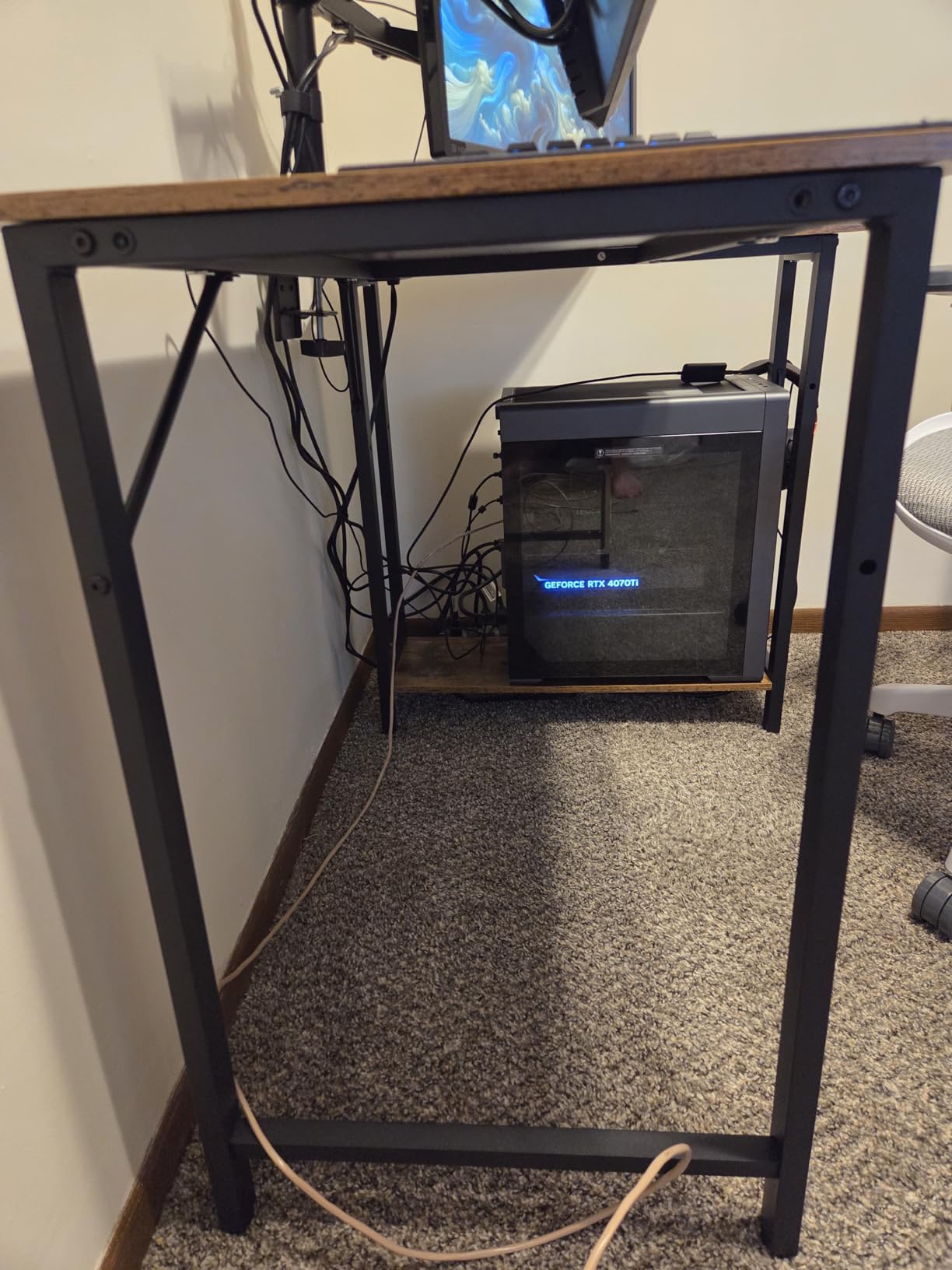 Lufeiya Small L Shaped Desk with Power Outlet Shelves, 40 Inch Corner Computer Desk for Small Space Home Office, L-Shaped Gaming Desk PC Desks with Charging Station, Black customer photo 1