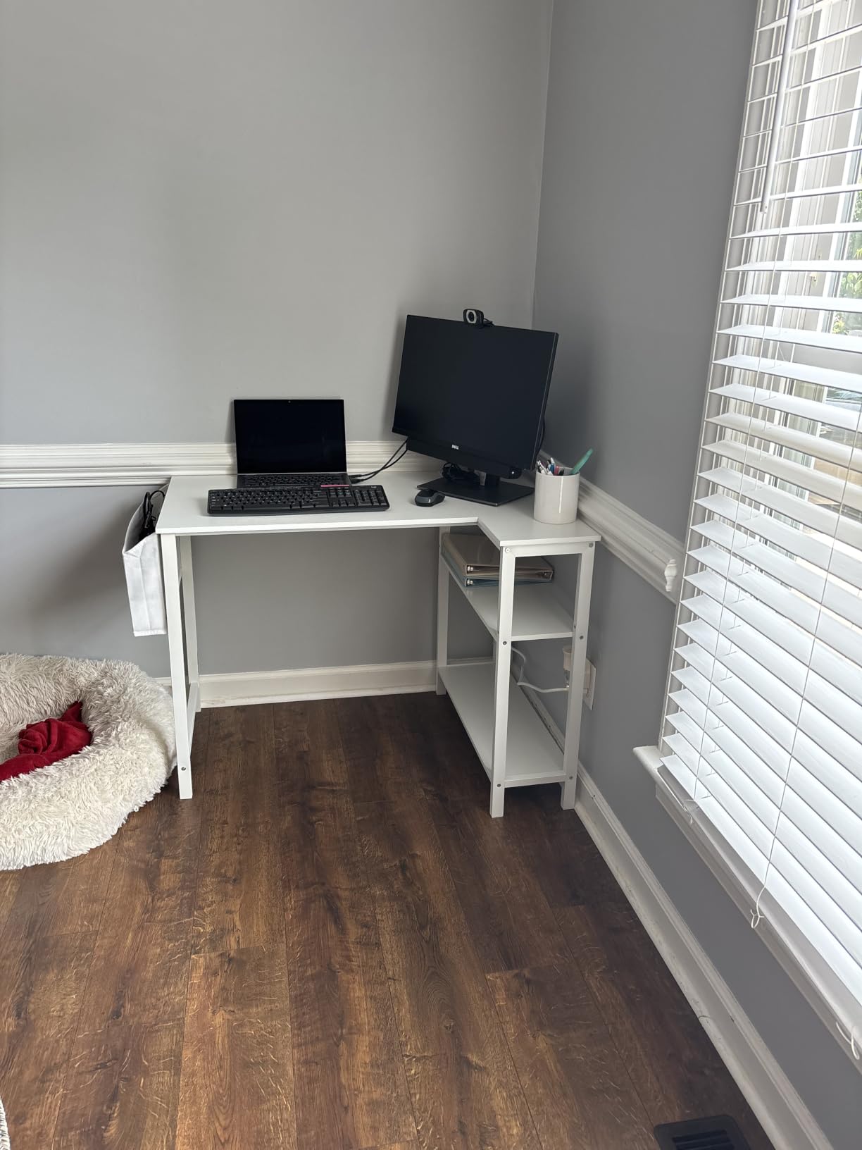 Lufeiya Small L Shaped Desk with Power Outlet Shelves, 40 Inch Corner Computer Desk for Small Space Home Office, L-Shaped Gaming Desk PC Desks with Charging Station, Black customer photo 2