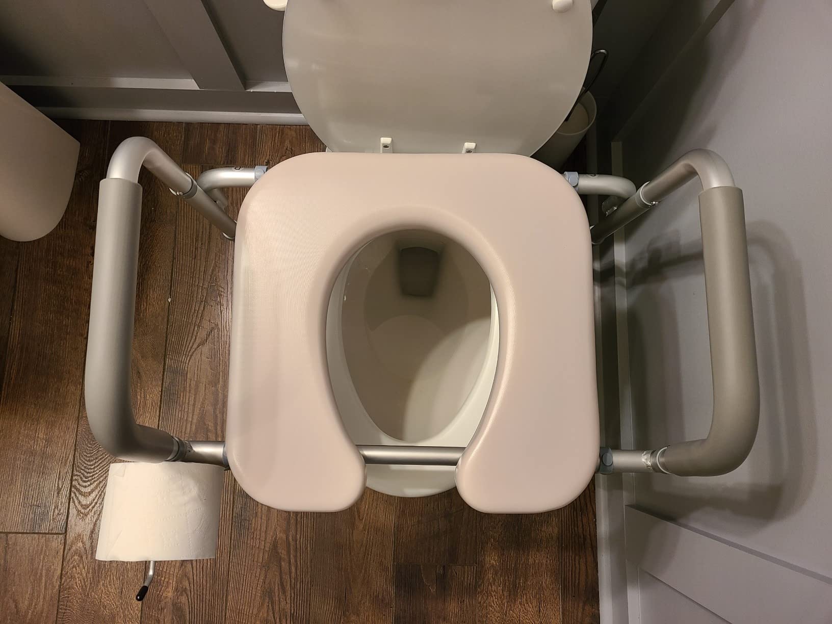 Raised Toilet Seat with Handles, Width & Height Adjustable customer photo 2