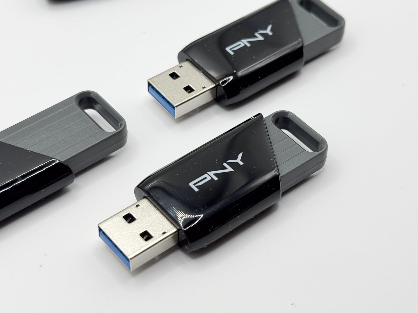 PNY 1TB Attaché X USB 3.2 Gen 1 Flash Drive customer photo 1